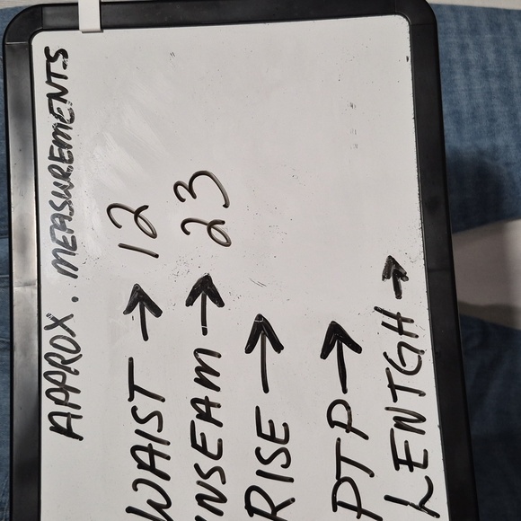 American Eagle Ripped - Picture 5 of 6